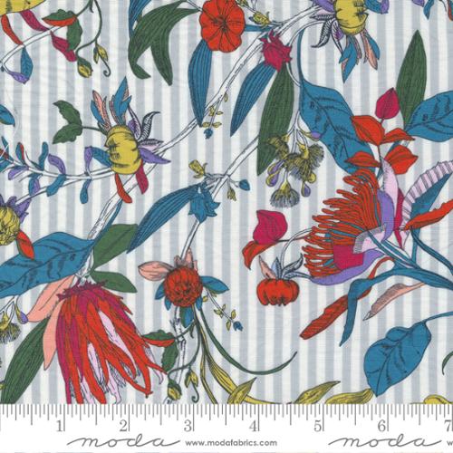 The Lookout Large Floral M18210-11 White